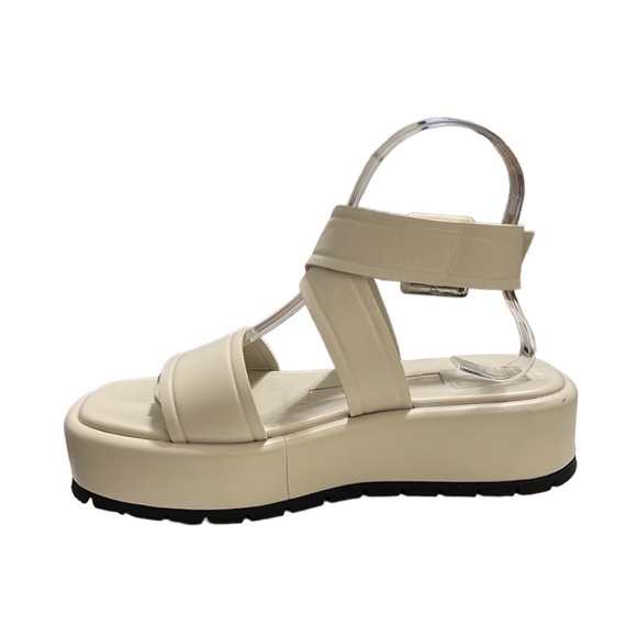 Zara Flat Leather Sandal with Buckles Size 36 - Picture 4 of 11